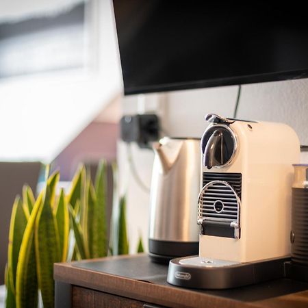 Federnest - Luxus-Studio - Kingsize Boxspringbett - Home-Office Mit Monitor Und Drucker - 11 Min Hbf Дуйсбург Екстериор снимка