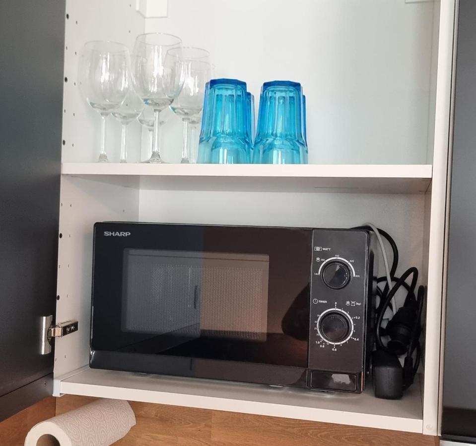 Federnest - Luxus-Studio - Kingsize Boxspringbett - Home-Office Mit Monitor Und Drucker - 11 Min Hbf Дуйсбург Екстериор снимка