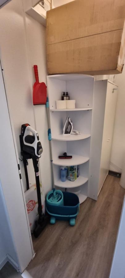 Federnest - Luxus-Studio - Kingsize Boxspringbett - Home-Office Mit Monitor Und Drucker - 11 Min Hbf Дуйсбург Екстериор снимка